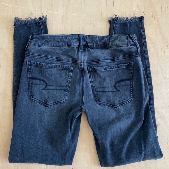 American Eagle Super Low Jegging - Picture 2 of 7